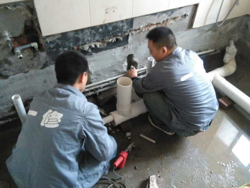 安裝管道防水施工要點(diǎn)，安裝后增壓測試