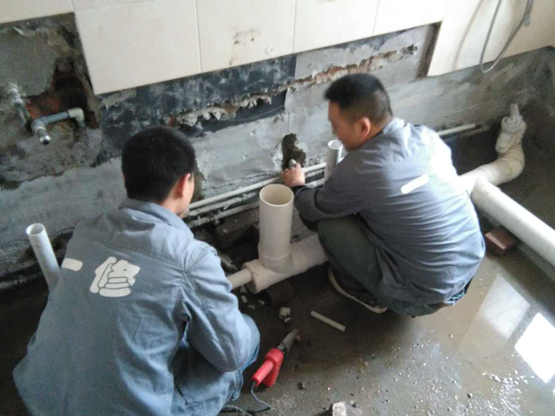 家里暗水管漏水怎么辦,家里暗水管漏水