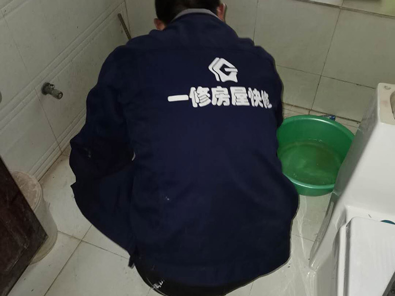 樓上漏水樓下如何補漏，樓上沒用水怎么