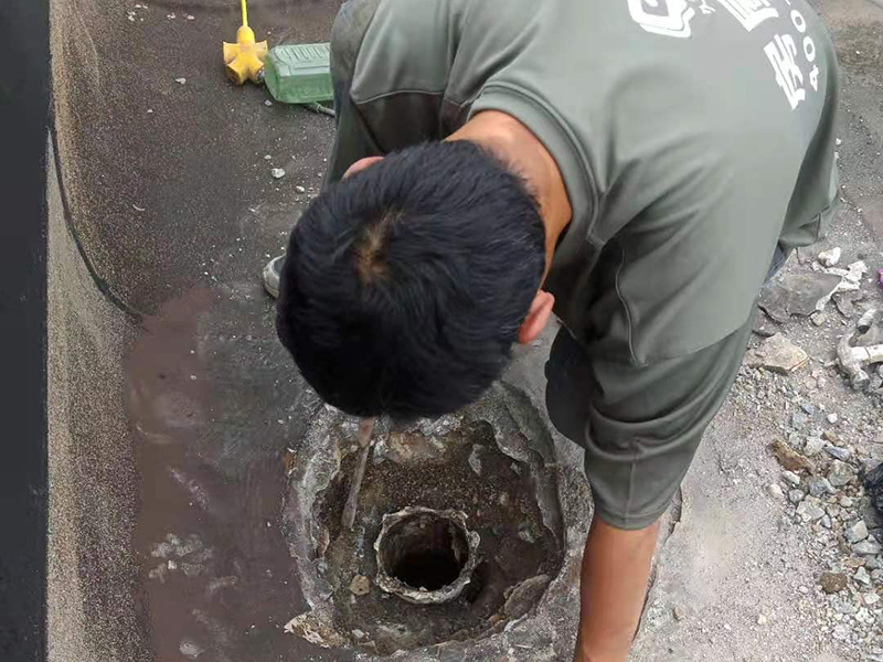 浴室地漏漏水到樓下怎么辦？地漏漏水用